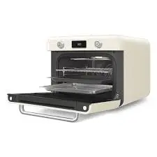 Forno combinato SMEG 50's Style nella variante colore Crema