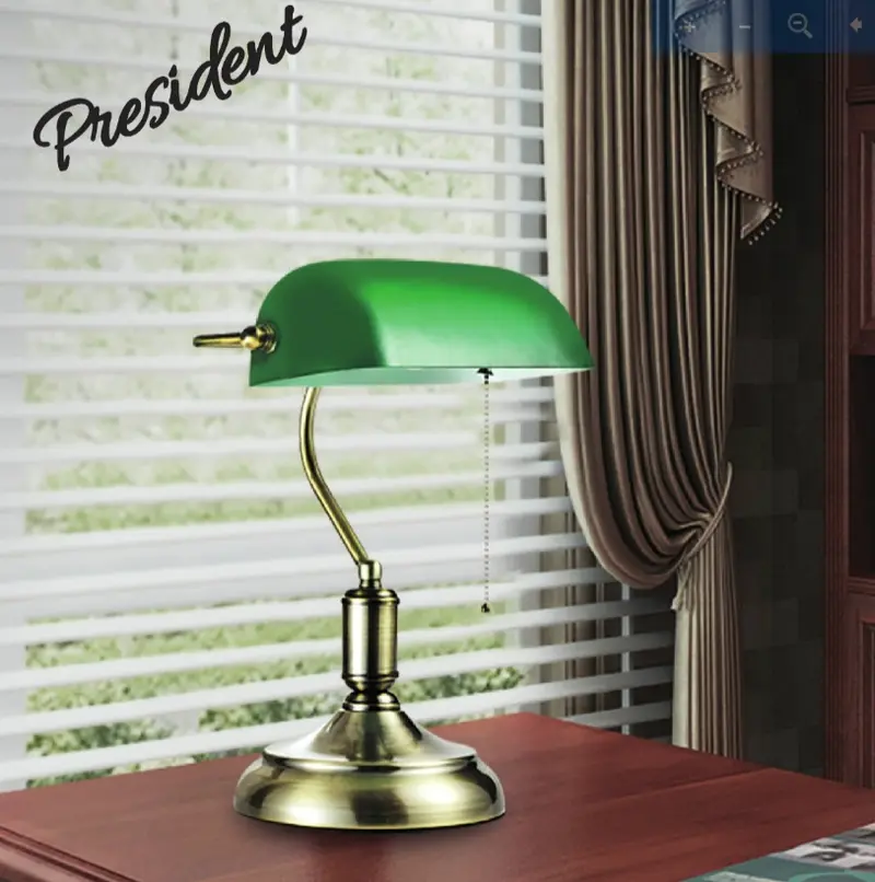 Lampada da Tavolo Imperia President stile ministeriale in Metallo con Portalampada E27 Diffusore Inclinabile di 90° in Vetro Colore Verde 300787