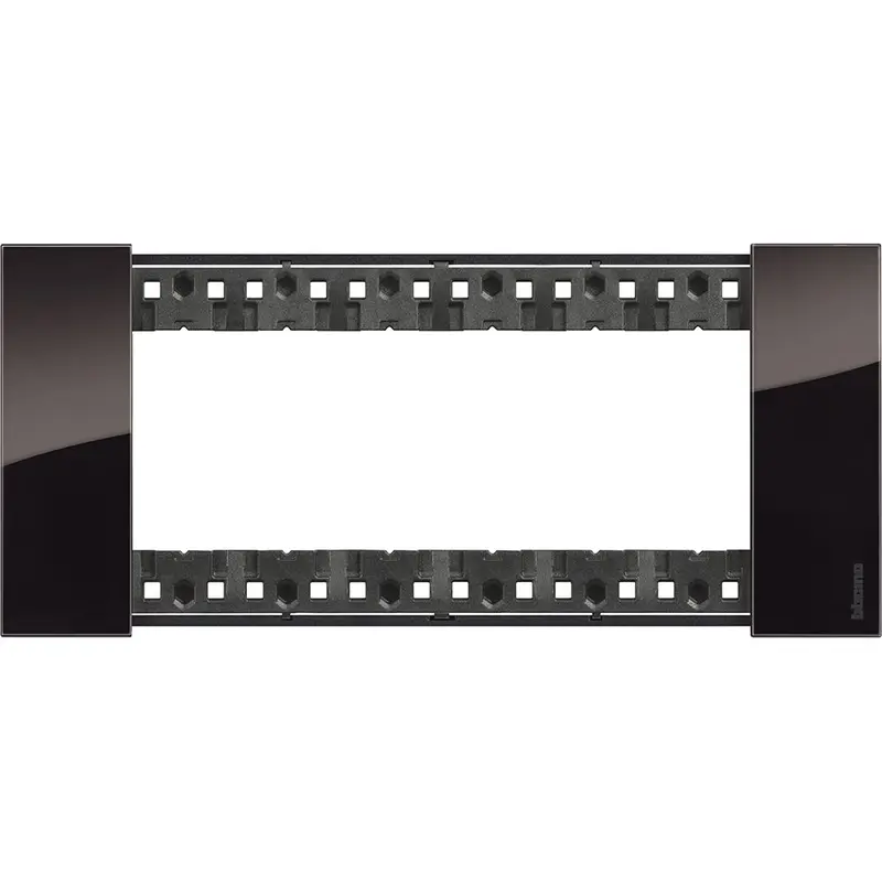 Placca Living Now 6 moduli - notte - materiale